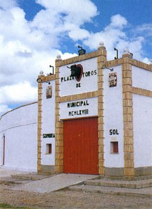 Fachada de la plaza de toros de la localidad navarra de Cintruénigo.