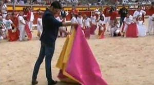 Talavantte ha dado en Pamplona una clase magistral de toreo, dirigida a los más pequeños.