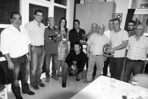 Los premiados con sus respectivos trofeos en Cascante. Fotografía: Rafael Villafranca.